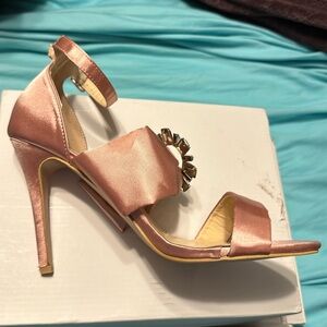 High heels pink